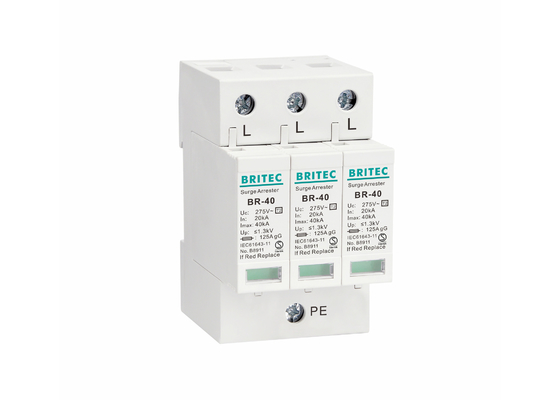 Alçak Gerilim SPD 3 P Tip 2 Dalgalanma Koruma Cihazı AC Yıldırım Tutucu 20 ~ 40KA Standart 35mm