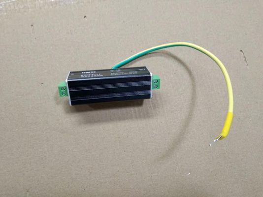 Veri hattı koruması için alüminyum alaşımlı kabın ve hızlı tepki süresi ile 12V ağ aşırı koruma cihazı